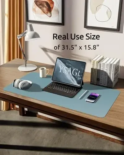 YSAGi Charm Desk Protector, Office Mat, Katta sichqoncha, Sirpanmaydigan PU Charm Bloter, Noutbuk Desk Pad, Ofis va Uy uchun suv o'tkazmaydigan yozuv pad (Muz ko'k, 31,5