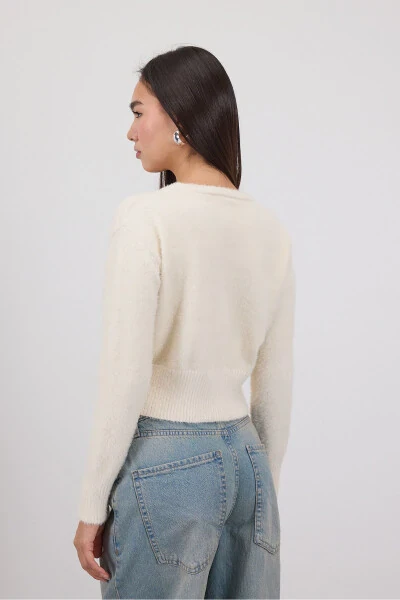 Yumuşak Dokulu Düğmeli Crop Hırka H3339-A2-Taş - 5