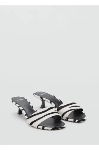 Zebra desenli deri sandalet - Beyaz - MANGO WOMAN (1)