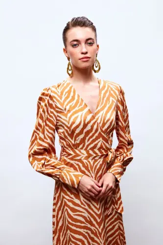 Zebra Desenli Kuşaklı Saten Elbise - Camel-CAMEL - 6