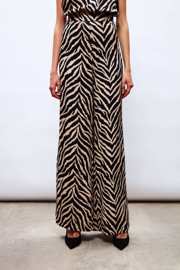 Zebra Print Satin Pants - BLACK - 6