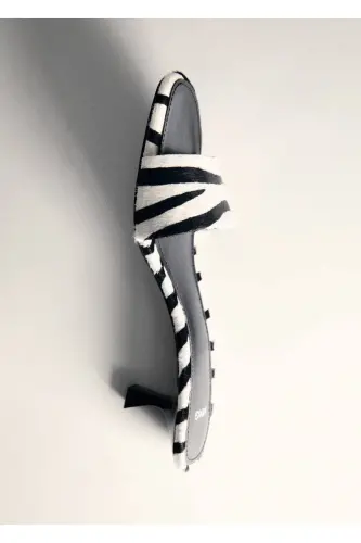 Zebra-striped leather sandals - 4