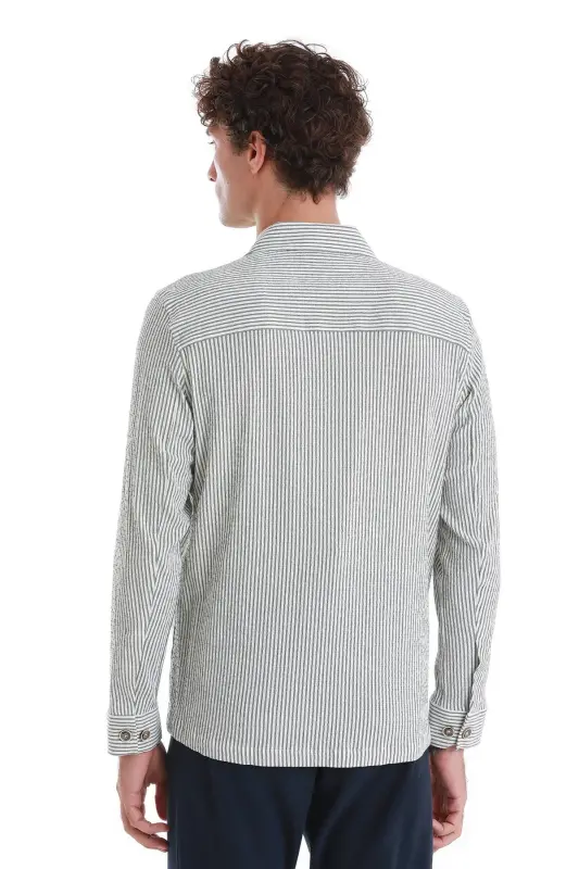 Зелёная классическая приталенная рубашка с длинными рукавами в полоску - 6