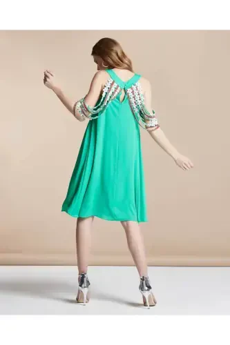 Зеленая туника с вышивкой бисером и деталями на плечах 28560 - 3