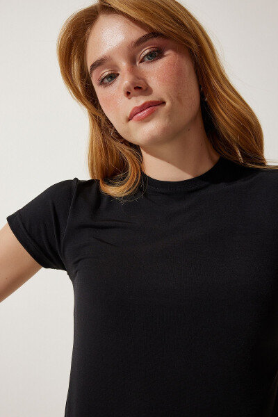 Женская базовая футболка Sandy с чёрным велосипедным вырезом EN00611 - 4