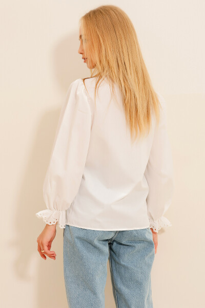 Женская белая блузка из поплина с вышивкой и рукавами-фонариками ALC-X11137 - 8