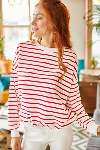 Женская белая и бордовая полосатая базовая мягкая свободная толстовка SWT-19000457 - OLALOOK