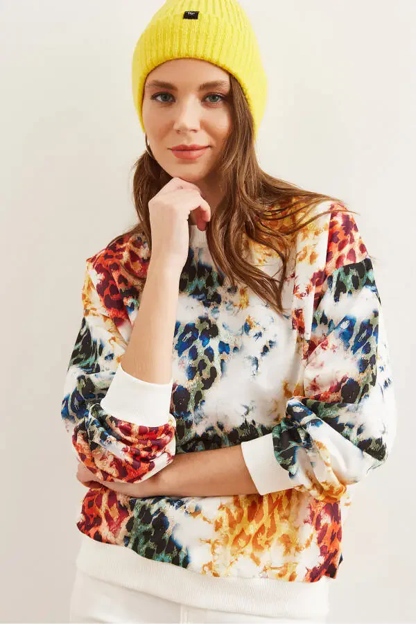 Женская белая леопардовая базовая мягкая свободная толстовка SWT-19000457 - 4