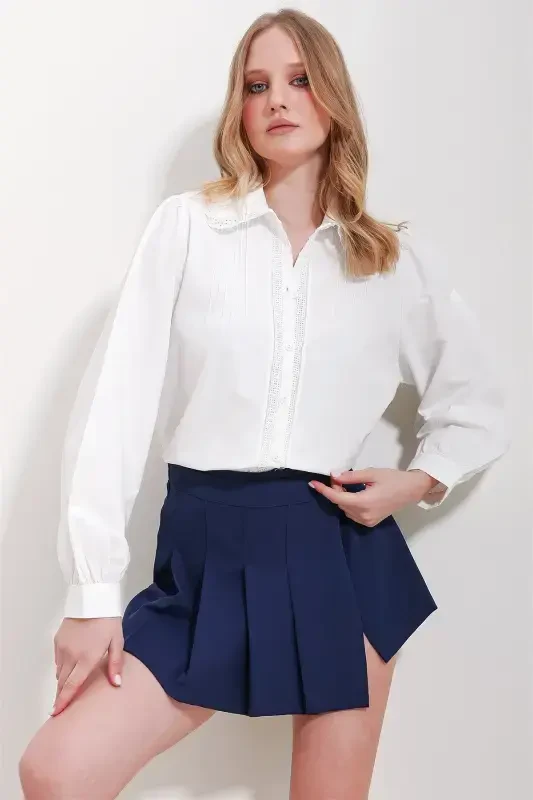 Женская белая рубашка с рукавами-фонариками, ребристым воротником фисто и тканым верхом ALC-X11573 - 3