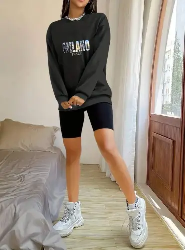 Женская блузка из двухниточной вискозы с длинными рукавами, круглым вырезом и рисунком. - 2