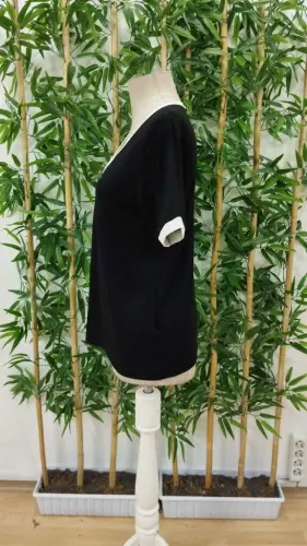 Женская блузка вискозная с коротким рукавом и V-образным вырезом - BÜYÜKBEDENIZ (1)