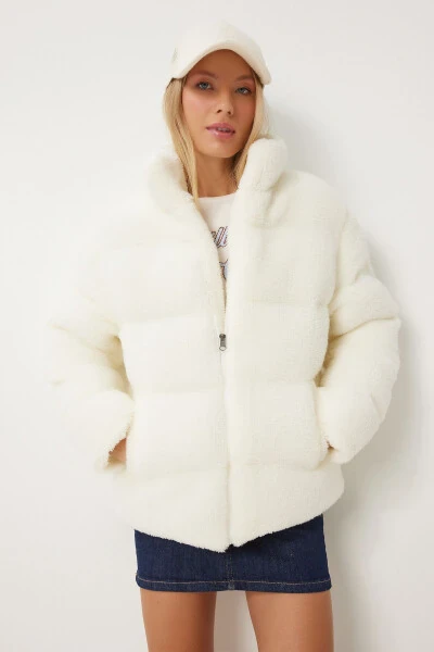 Женская экрю пуховая куртка с высоким воротником QA00002 - 5