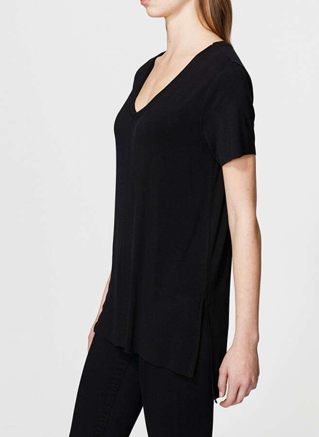 Женская футболка BASIC V NECK TOP B - Синяя V-образная горловина, однотонная черная - 5