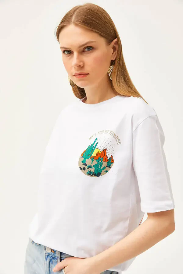 Женская футболка с принтом заката на передней и задней части цвета слоновой кости TSH-19000779 - 3