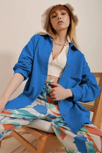 Женская голубая рубашка из льна в стиле оверсайз ALC-X10343 - 4