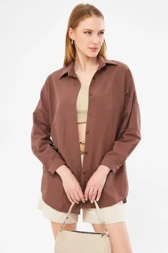 Женская Кофе Oversize Длинная Базовая Рубашка ARM-22Y001118-Кофе - 4