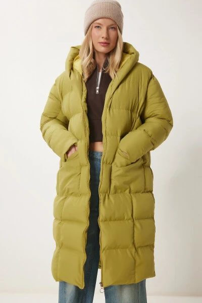 Женская объёмная длинная стеганая куртка с капюшоном, оливкового цвета - HAPPINESS İSTANBUL (1)