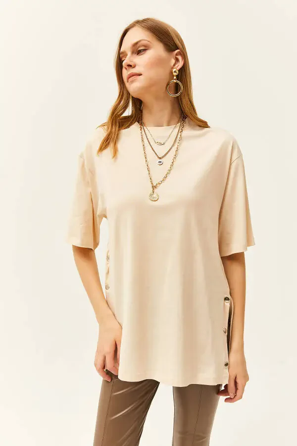 Женская хлопковая футболка бежевого цвета с пуговицами по бокам TSH-19000762 - 3