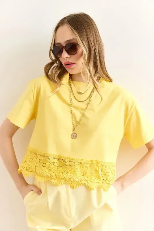 Женская желтая юбка, футболка с гипюровой отделкой TSH-19000873 - 4