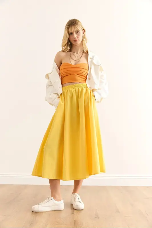 Женская Желтая Юбка-колокол Миди из Ткани с Карманами и Эластичной Талией - 4