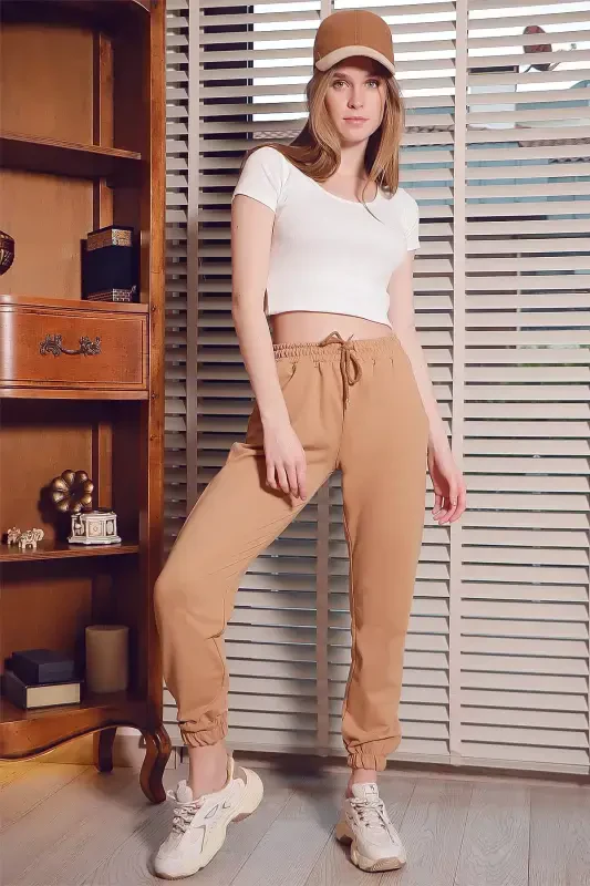 Женские базовые спортивные штаны бисквитного цвета с эластичной талией и штанинами ALC-X5902-BİSKÜVİ - 1