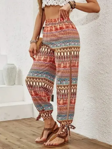 Женские брюки с высокой талией, с узорчатой жаткой и разрезами по бокам. - 4