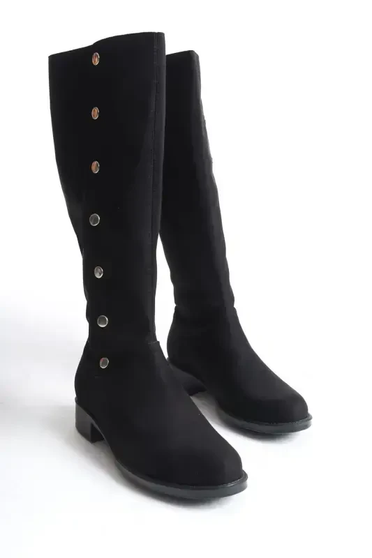 Женские дизайнерские замшевые сапоги на пуговицах - черная замша - 6