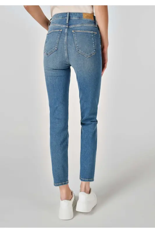 Женские джинсы Carla Slim Fit с прямыми штанинами синего цвета. - 2