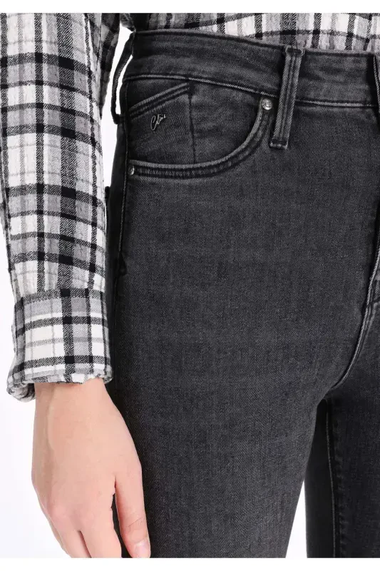 Женские джинсы Diana Slim Fit с высокой талией и узкими штанинами - 5