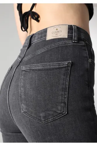 Женские джинсы Diana Super Slim Fit с высокой талией и зауженными штанинами серого цвета - 7