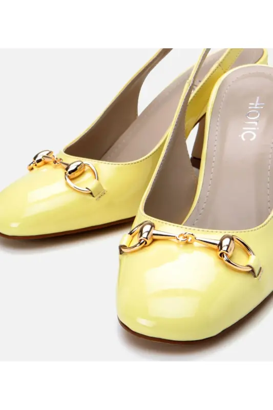 Женские лакированные жёлтые туфли с открытой пяткой на толстом каблуке - 3