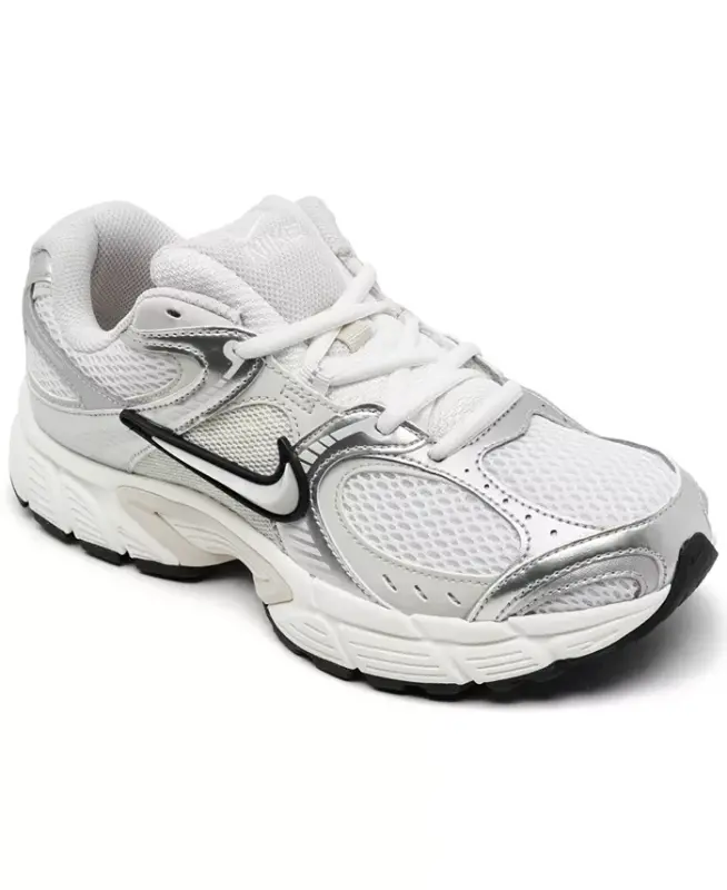 Женские повседневные кроссовки V5 RNR от Finish Line - Summit White, Brown - NIKE