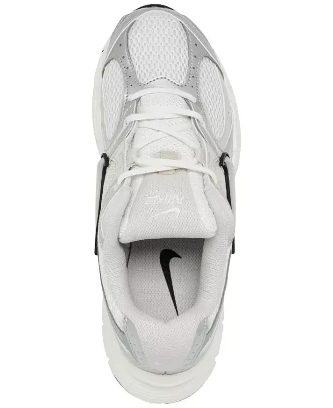Женские повседневные кроссовки V5 RNR от Finish Line - Summit White, Brown - 5