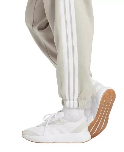 Женские повседневные свободные брюки из флиса с 3 полосками - Wonder Alumina/White - ADIDAS (1)