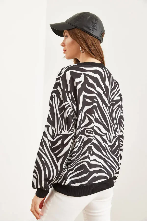 Женский базовый свободный свитшот Zebra с мягкой текстурой SWT-19000457 - 7