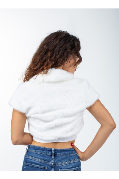 Женский белый свадебный меховой болеро с коротким рукавом - 3