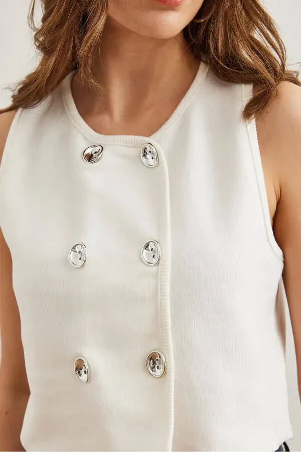 Женский белый трикотажный жилет с двумя серебряными пуговицами YLK-19000052 - 4