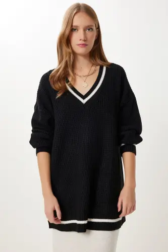 Женский черный V-образный свитер оверсайз BP00140 - 3