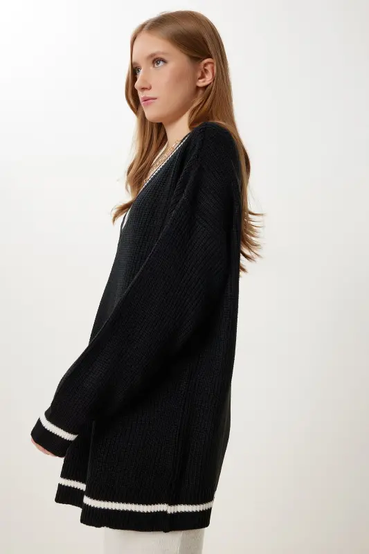 Женский черный V-образный свитер оверсайз BP00140 - 4