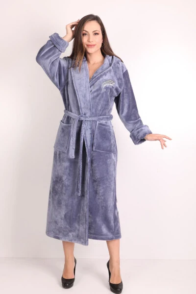 Женский длинный халат с капюшоном и вышивкой из 100% бамбука - WILD LOVE