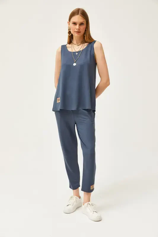 Женский Дымчатый Безрукавный Свободный Блузочный Комплект со Стразами TKM-19000271-Дымчатый - 6