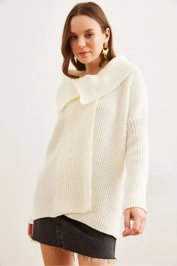 Женский кардиган трикотажный с воротником-конвертом и пуговицами, цвета экрю - 3