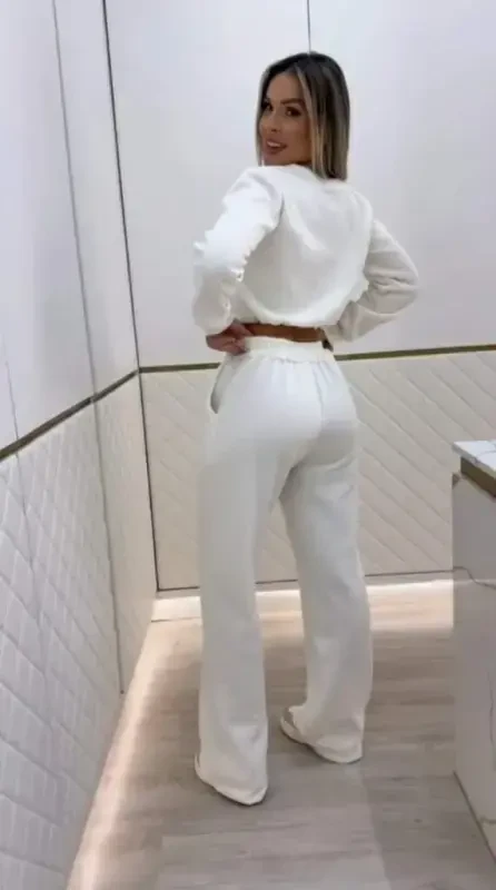 Женский комплект: блузка с длинными рукавами, велосипедным воротником, узором, из двухниточной ткани с начесом, и брюки. - 2