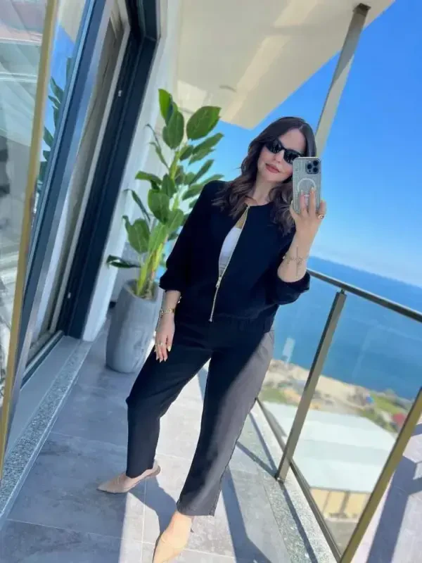 Женский комплект из модала: куртка с длинными рукавами на молнии и брюки - 2