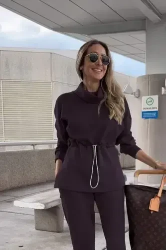 Женский комплект из модала, состоящий из блузки с длинными рукавами, воротником-стойкой и резинкой на талии, и брюк. - BÜYÜKBEDENIZ (1)