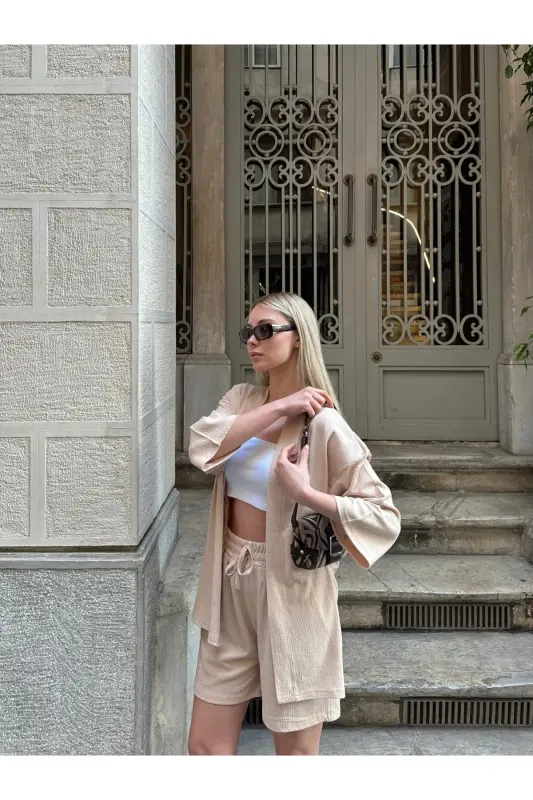 Женский комплект кимоно с шортами с приспущенными плечами с принтом - бежевый - 6