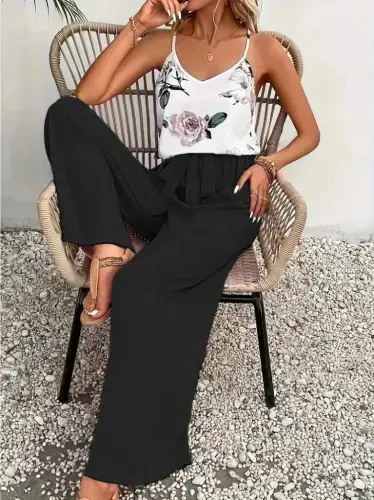 Женский комплект: майка на бретельках с V-образным вырезом и брюки из аэробина. - BÜYÜKBEDENIZ (1)