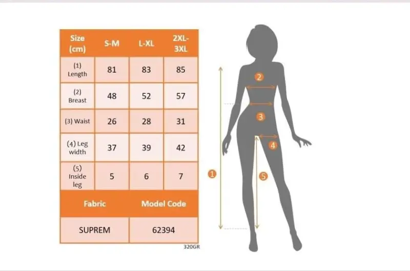 Женский короткий комбинезон из супрема с короткими рукавами, запахом, поясом на талии и узором - 7