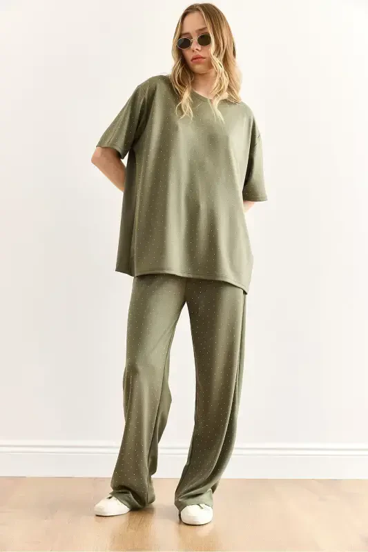 Женский костюм цвета хаки с каменной отделкой TKM-19000391- - 6