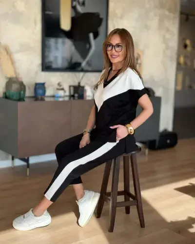 Женский костюм из двухниточной вискозы с коротким рукавом, V-образным вырезом, черно-белый. - BÜYÜKBEDENIZ (1)